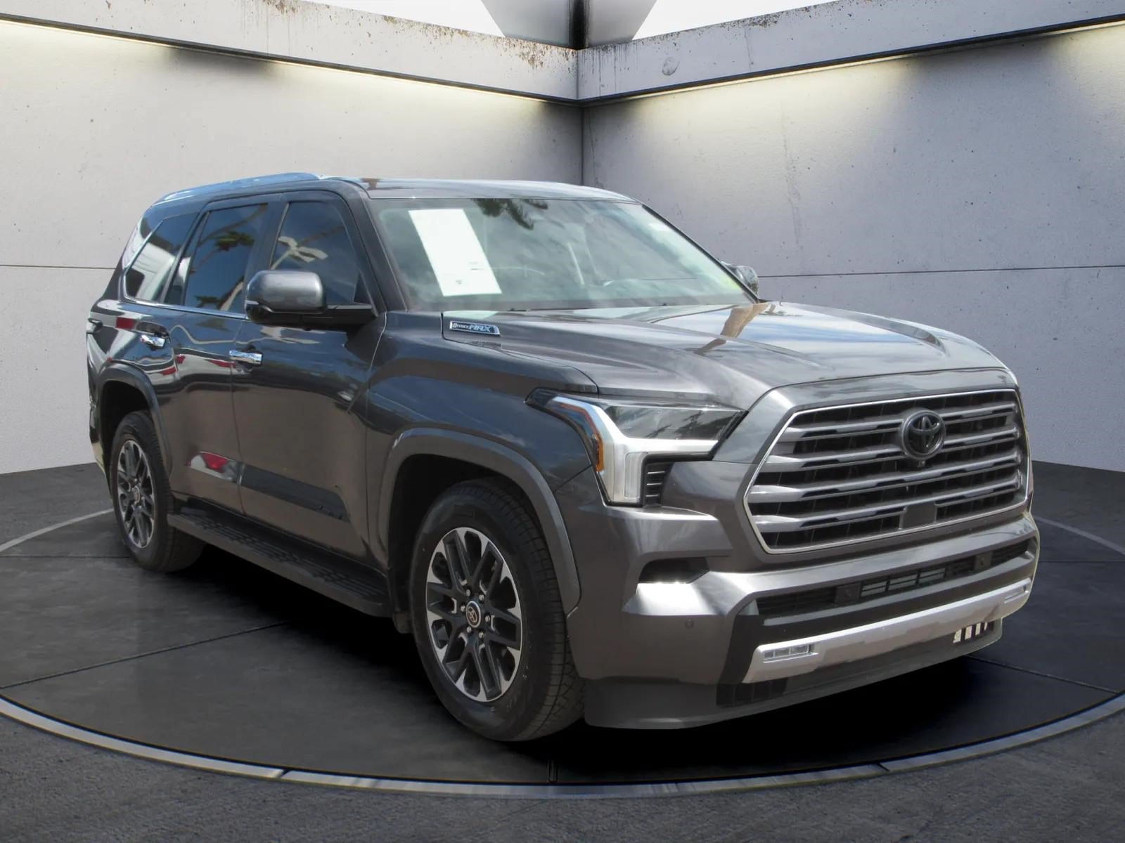 Used 2024 Toyota Sequoia Limited AWD/4WD image 2