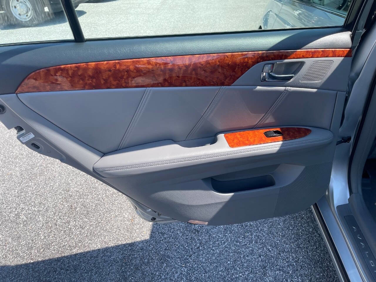 Used 2007 Toyota Avalon XL FWD image 20