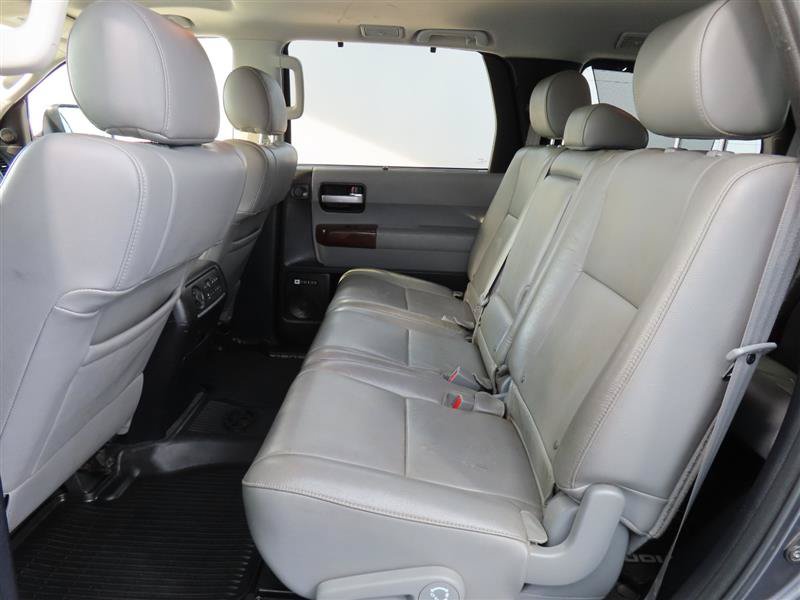 Used 2019 Toyota Sequoia Limited w/ Safety & Convenience Package AWD/4WD image 30