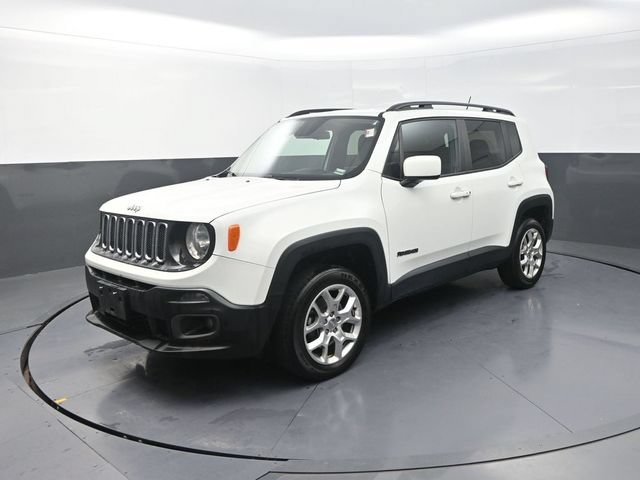 Used 2017 Jeep Renegade Latitude AWD/4WD image 3