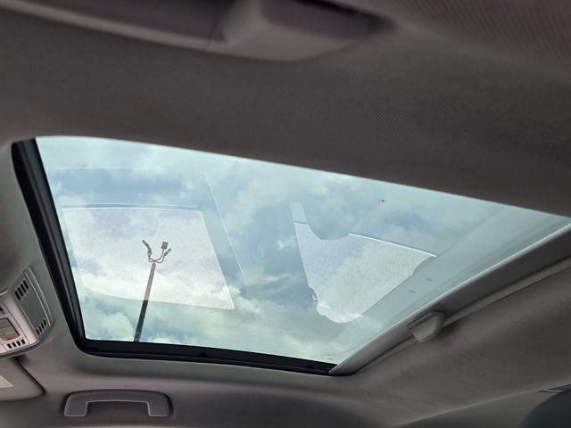 Used 2024 Volkswagen Jetta SE w/ Panoramic Sunroof Package FWD image 17