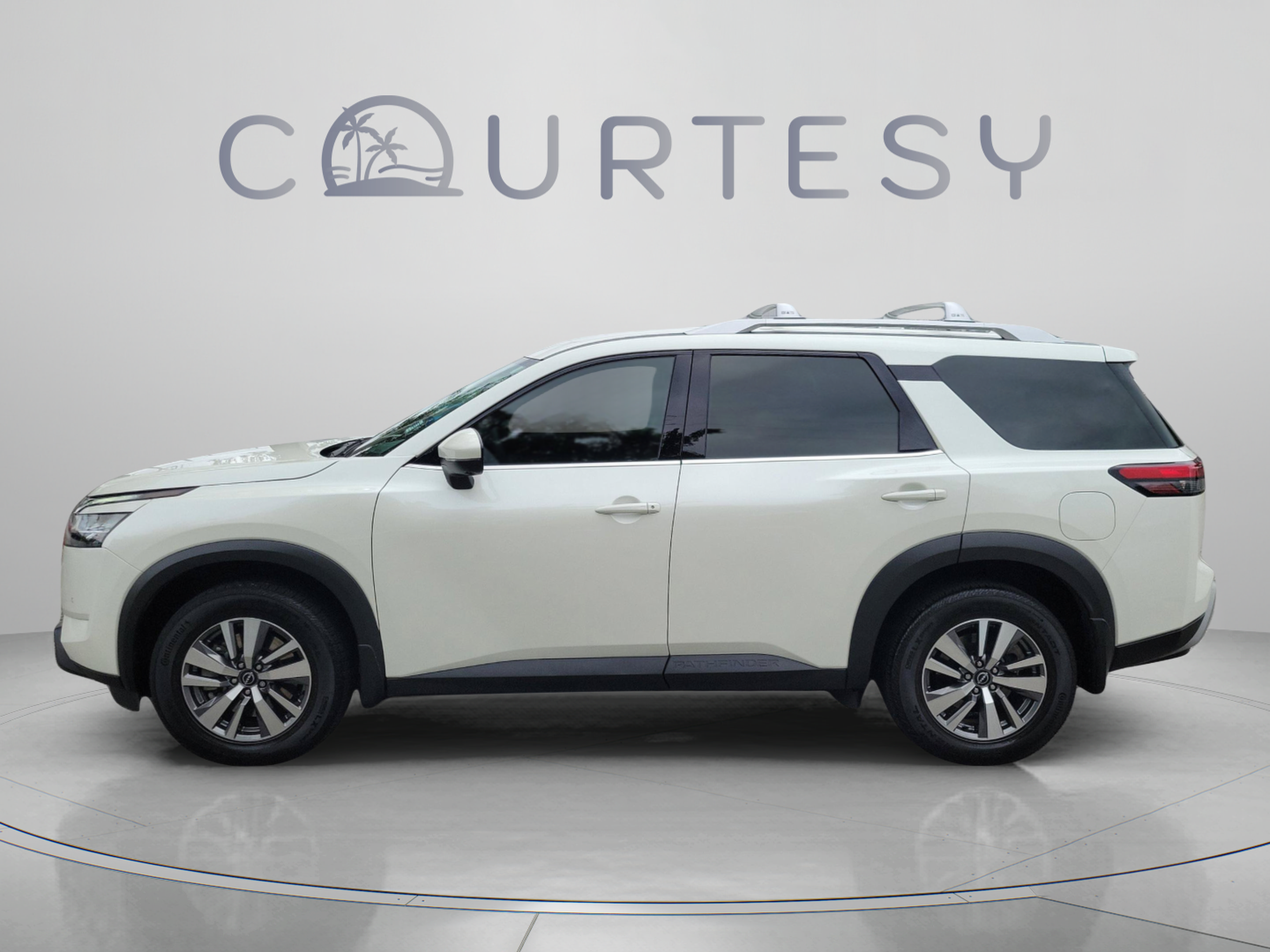 Certified 2023 Nissan Pathfinder SL AWD/4WD image 2