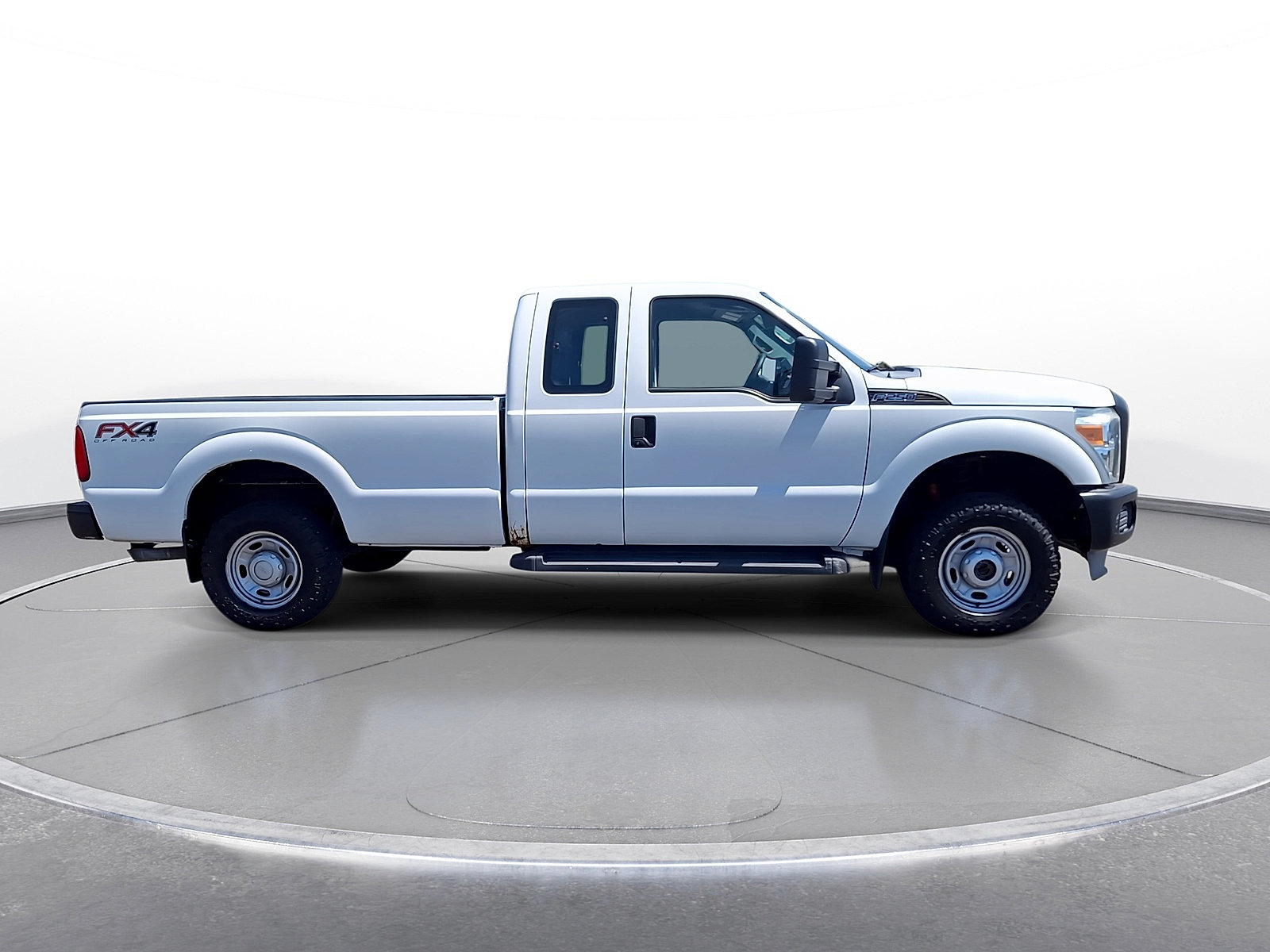 Used 2012 Ford F250 XL w/ FX4 Off Road Pkg AWD/4WD image 9