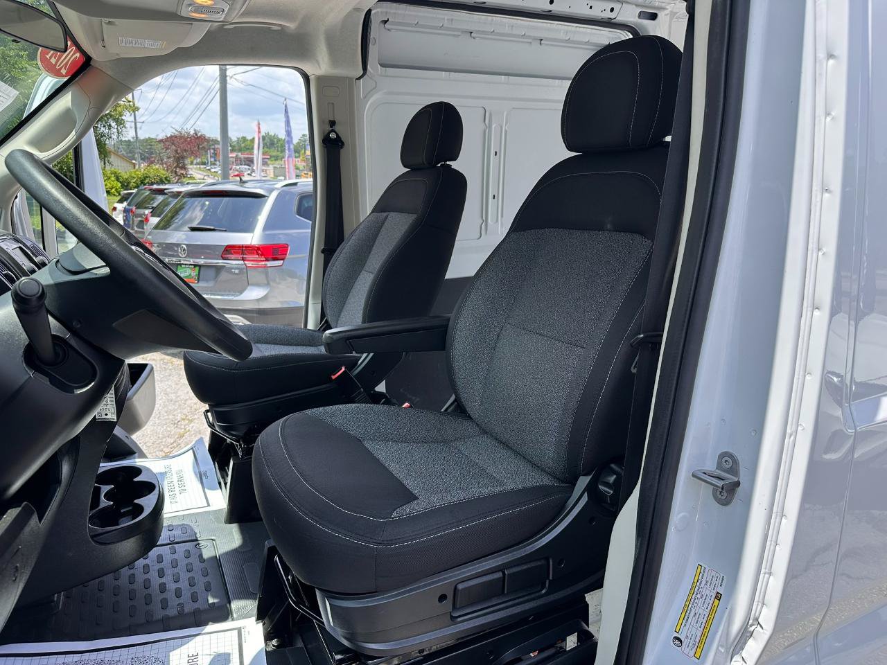 Used 2021 RAM ProMaster 1500 w/ Convenience Group FWD image 11