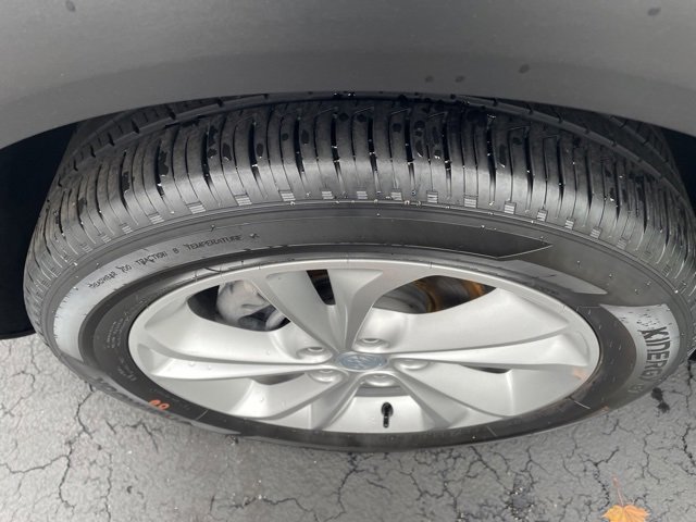 Used 2020 Buick Encore GX Preferred w/ Cold Weather Comfort Package image 25