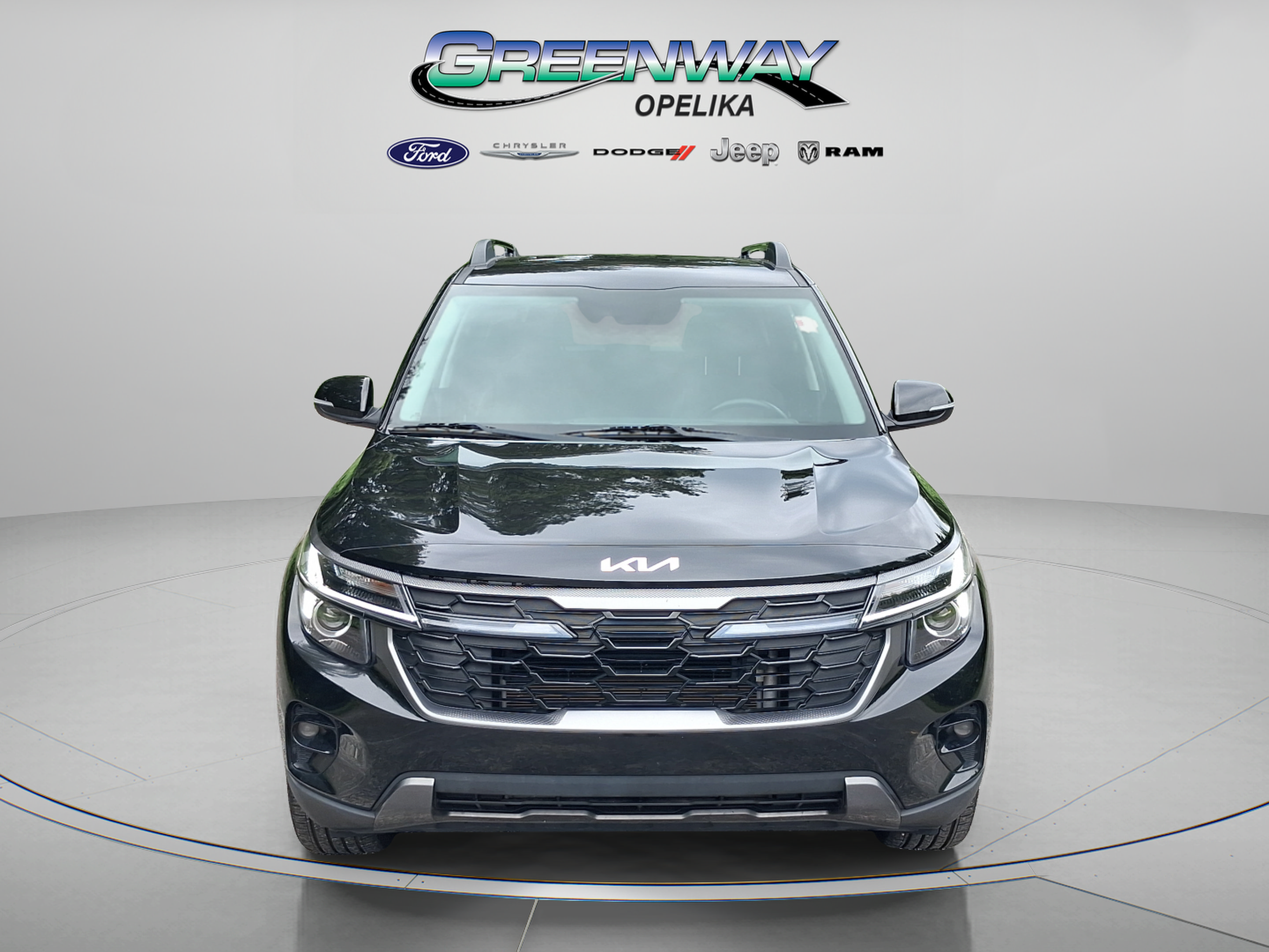 Used 2024 Kia Seltos X-Line AWD/4WD image 2