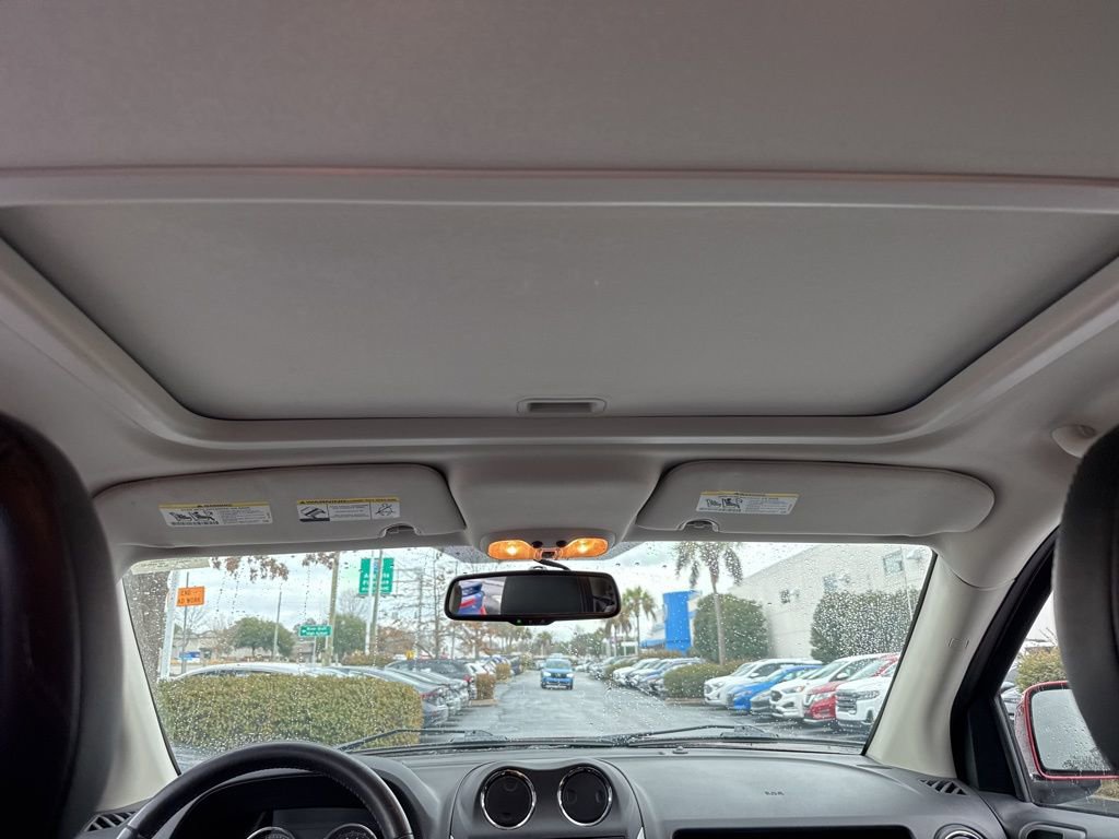 Used 2017 Jeep Compass High Altitude image 16