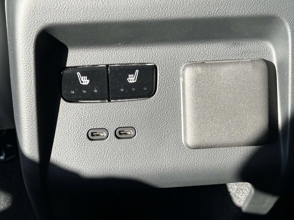 New 2026 Cadillac Optiq V AWD/4WD image 13