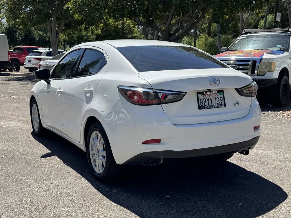 Used 2018 Toyota Yaris iA image 4