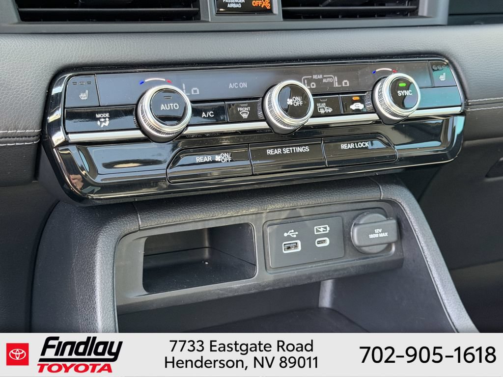 Used 2025 Honda Pilot Touring image 29