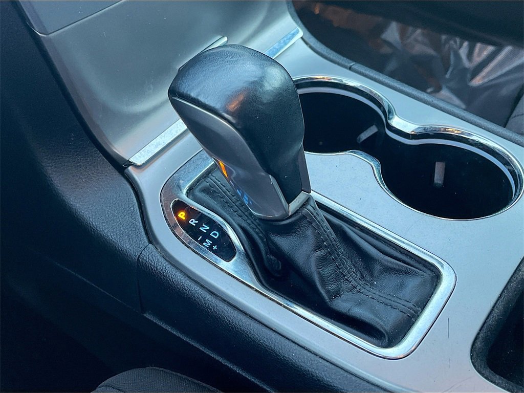 Used 2021 Jeep Grand Cherokee Laredo image 16