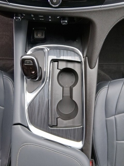 Used 2019 Buick Enclave Essence image 20