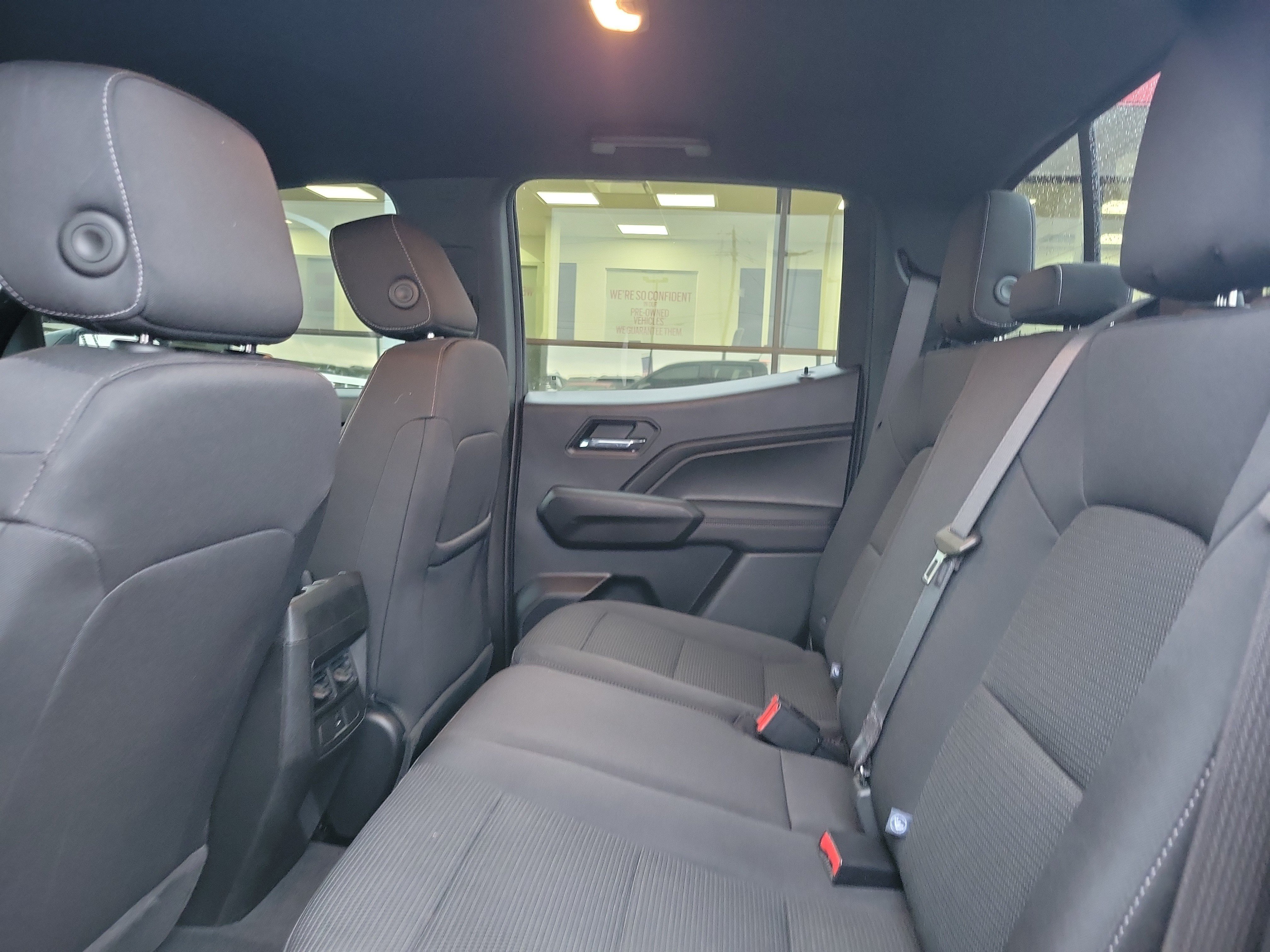 Used 2023 Chevrolet Colorado LT w/ LT Convenience Package II AWD/4WD image 11