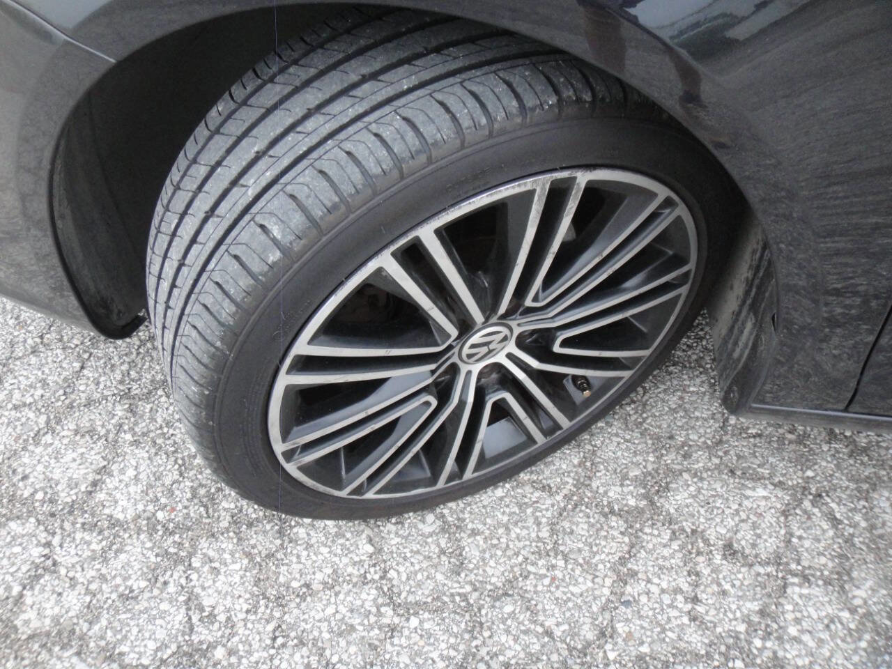 Used 2015 Volkswagen Eos Final Edition FWD image 27