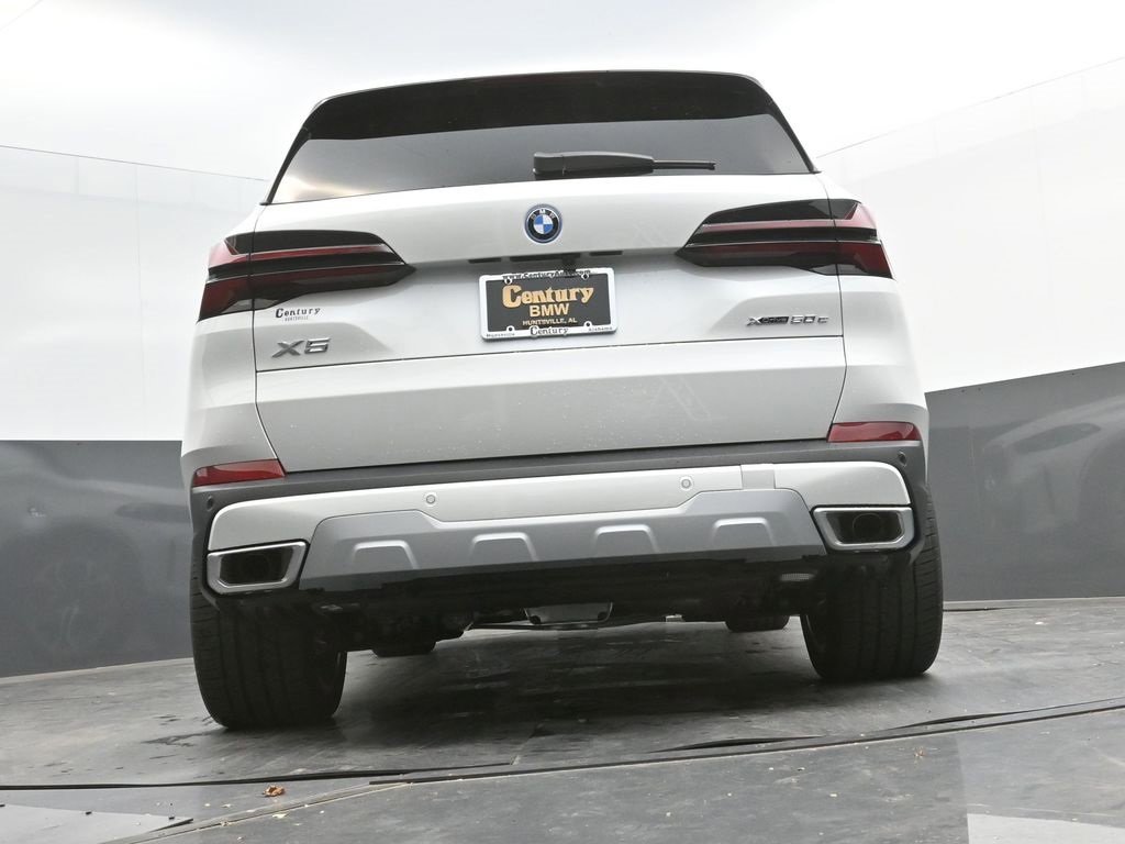 New 2026 BMW X5 xDrive50e image 39