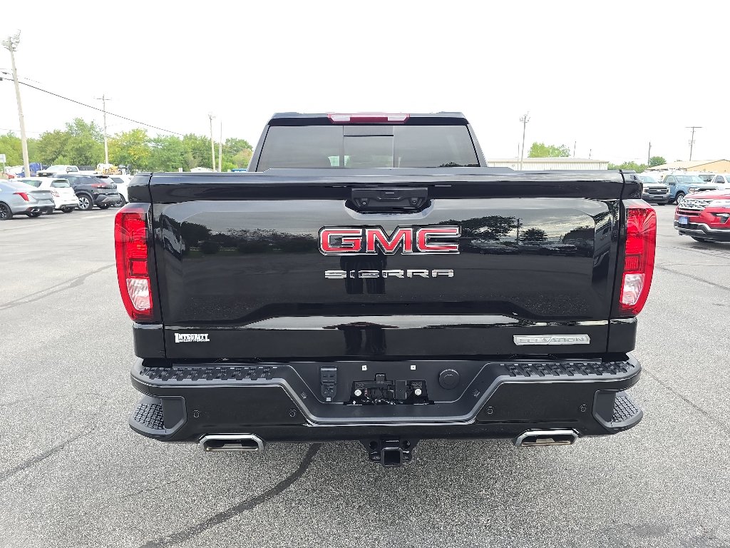 Used 2025 GMC Sierra 1500 Elevation w/ Elevation Premium Package AWD/4WD image 7