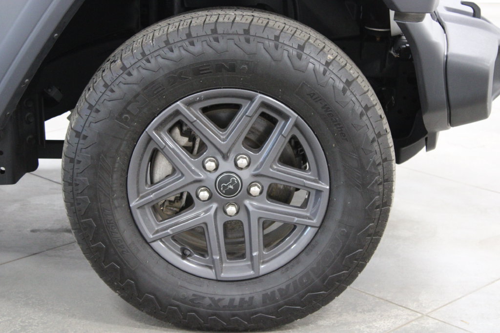 Used 2024 Jeep Wrangler Sport AWD/4WD image 12