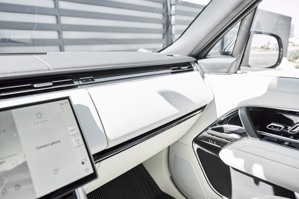 Used 2026 Land Rover Range Rover Long Wheelbase SE image 79