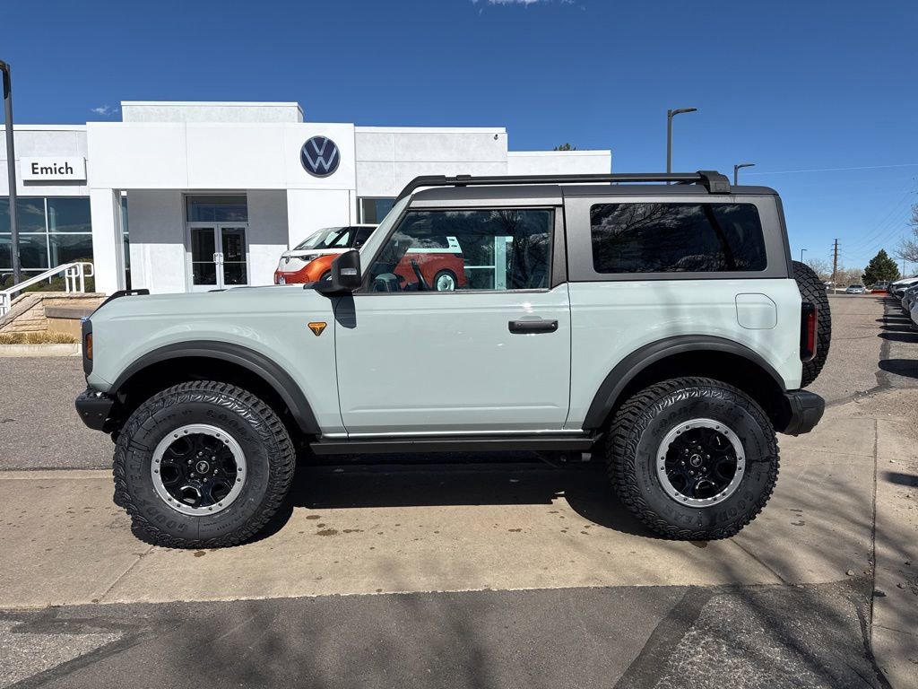 Used 2022 Ford Bronco Badlands image 2