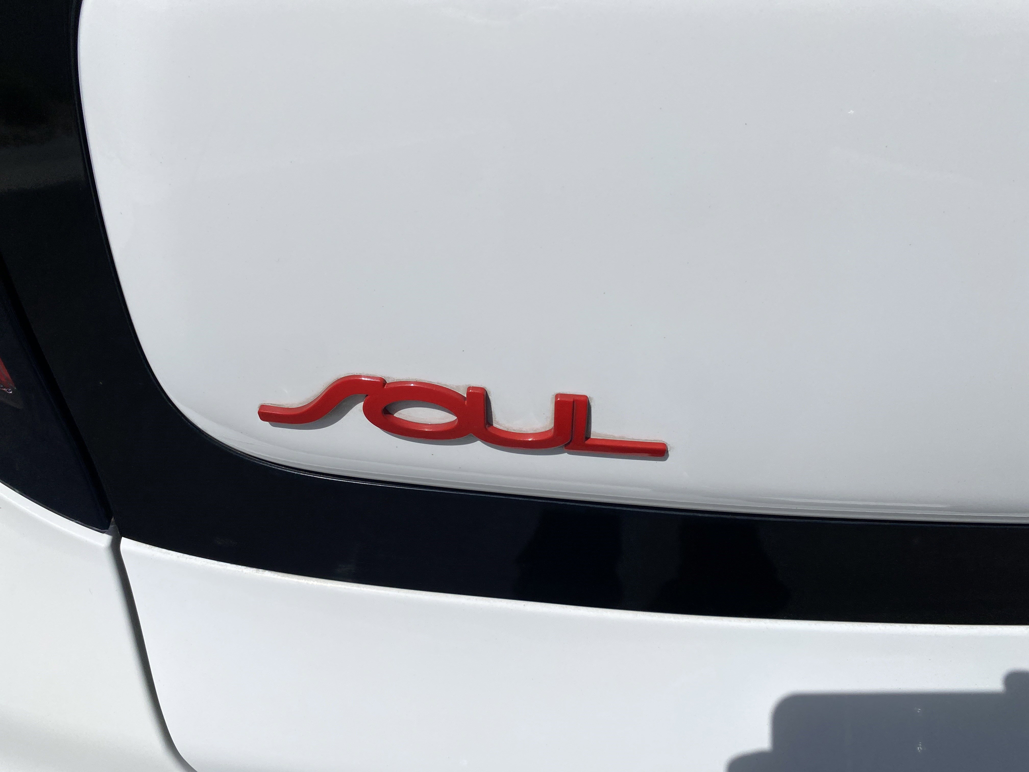 Used 2018 Kia Soul ! FWD image 26
