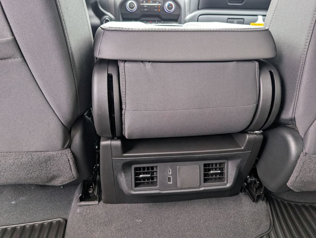 New 2026 Chevrolet Silverado 1500 Custom w/ LPO, Dark Essentials Package RWD image 6