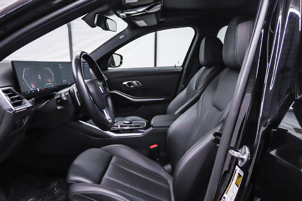 Used 2023 BMW 330i Sedan w/ Driving Assistance Package RWD image 18