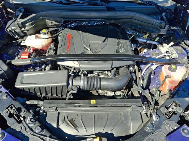 Used 2021 Alfa Romeo Stelvio Ti w/ Premium Package image 28