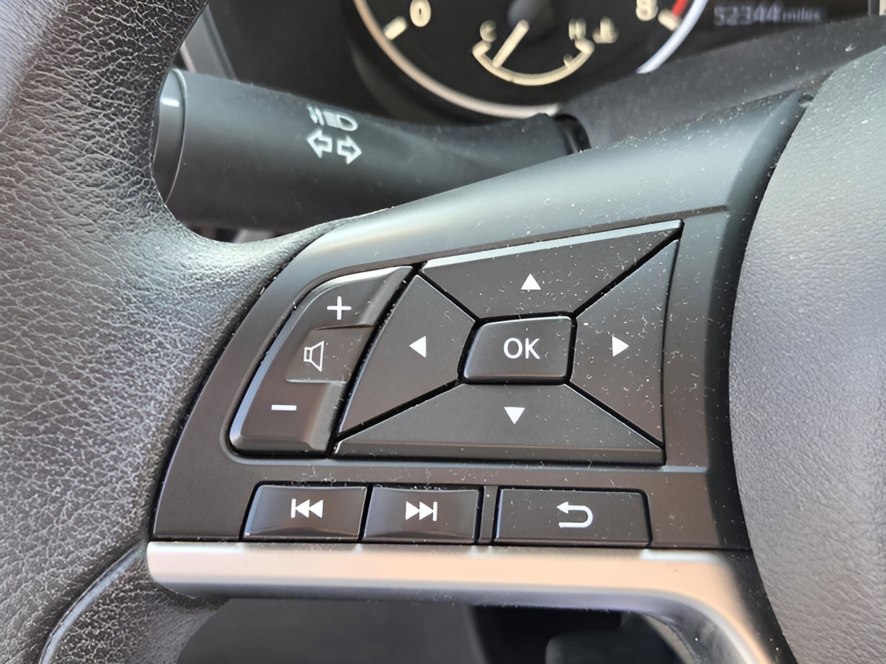 Used 2024 Nissan Altima 2.5 SV image 23