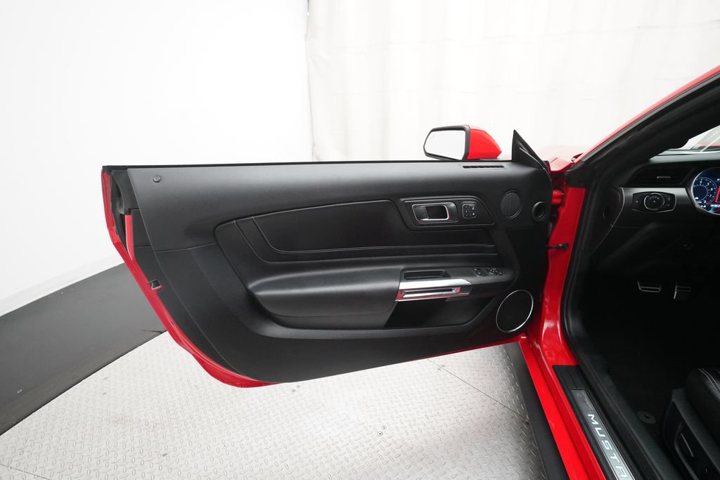 Used 2021 Ford Mustang GT Premium w/ Equipment Group 401A RWD image 28