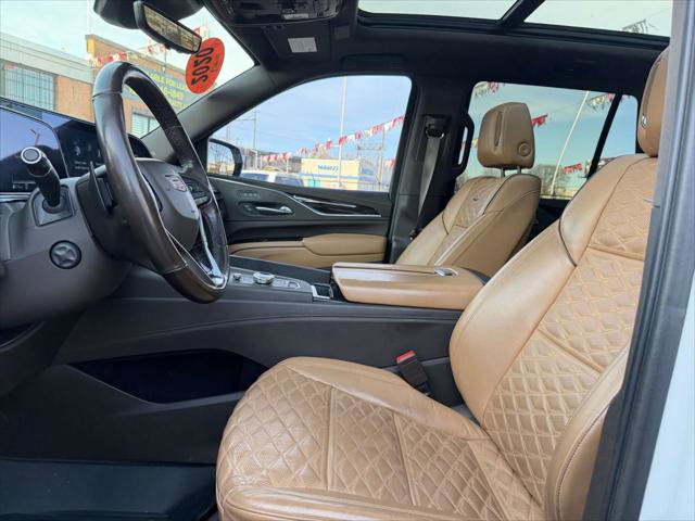Used 2021 Cadillac Escalade Sport w/ Driver Assist Tech Package AWD/4WD image 18