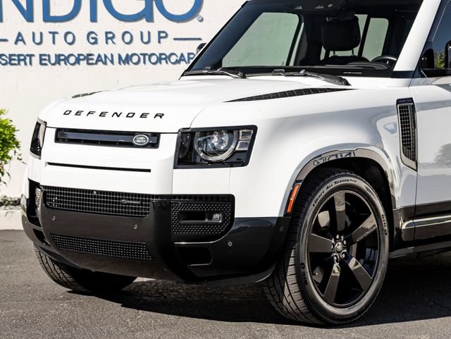Used 2022 Land Rover Defender 110 X-Dynamic HSE AWD/4WD image 2