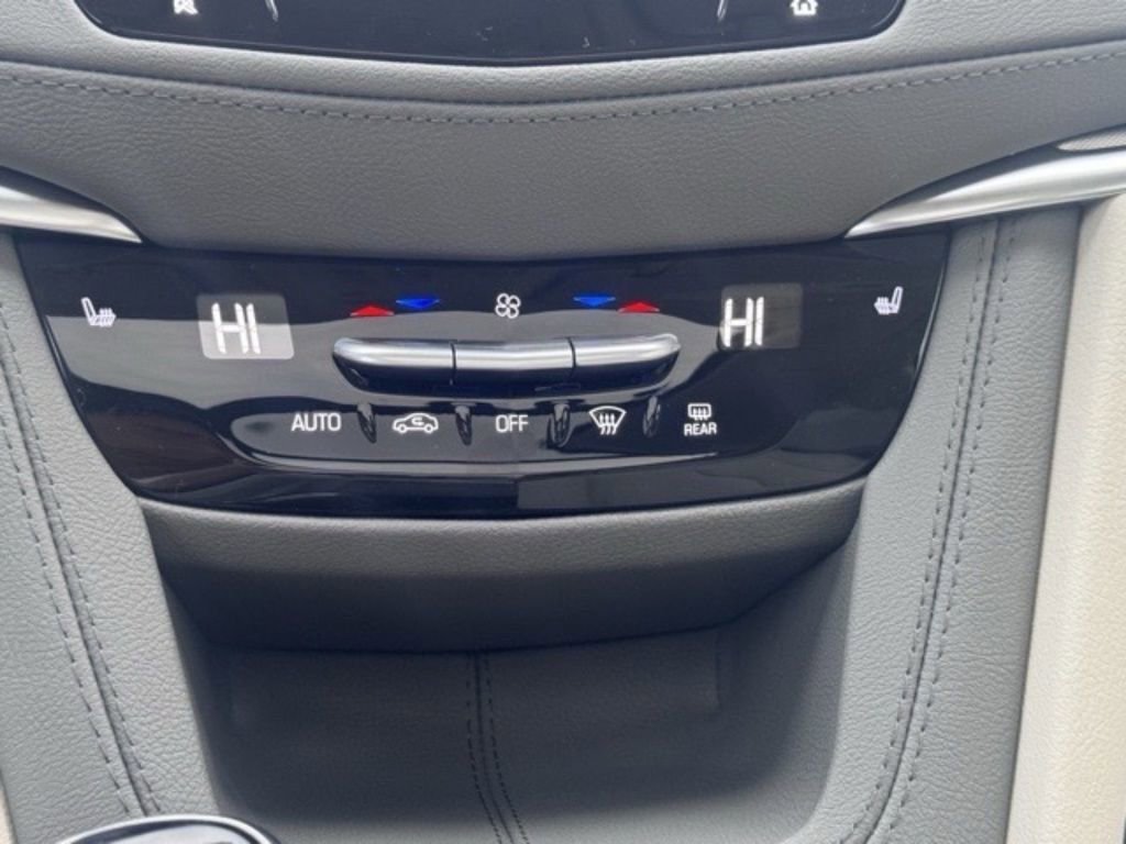 New 2026 Cadillac XT5 Premium Luxury w/ Driver Assist Package image 17
