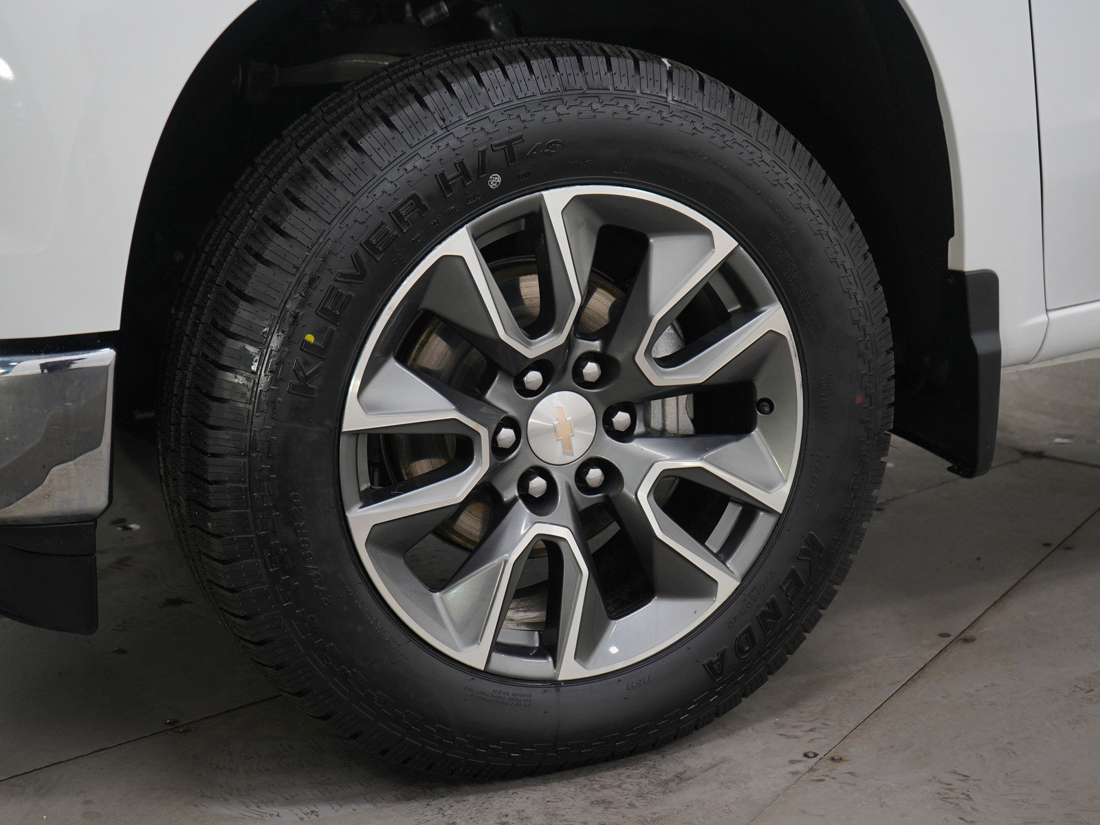 Used 2024 Chevrolet Silverado 1500 LT image 28