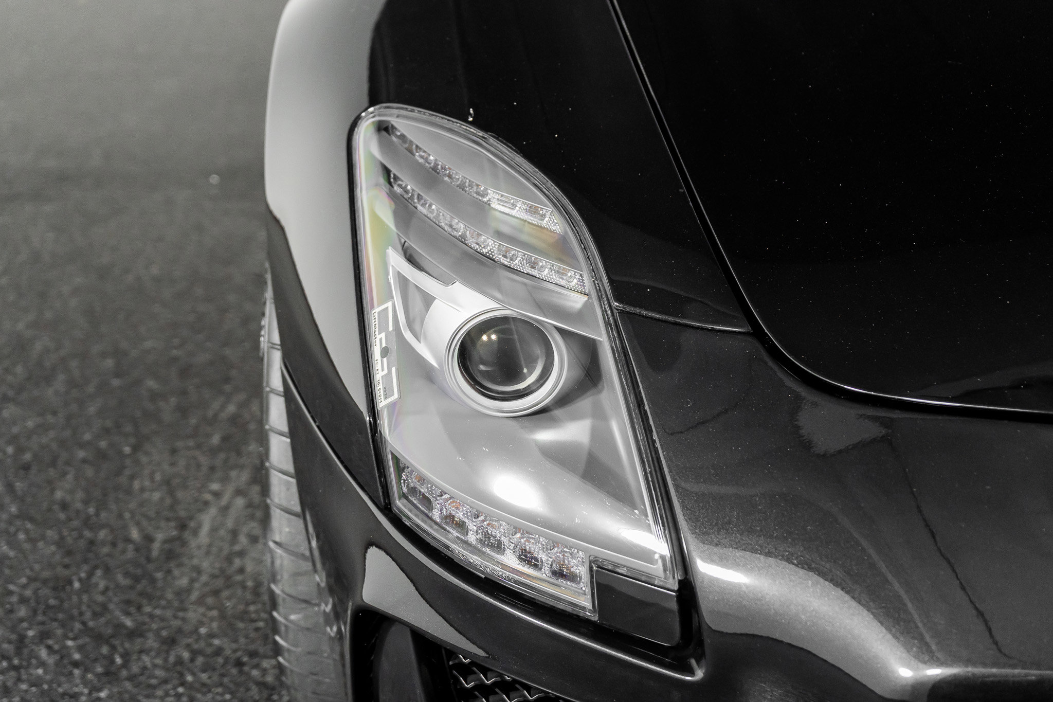 Used 2011 Mercedes-Benz SLS AMG Coupe image 17