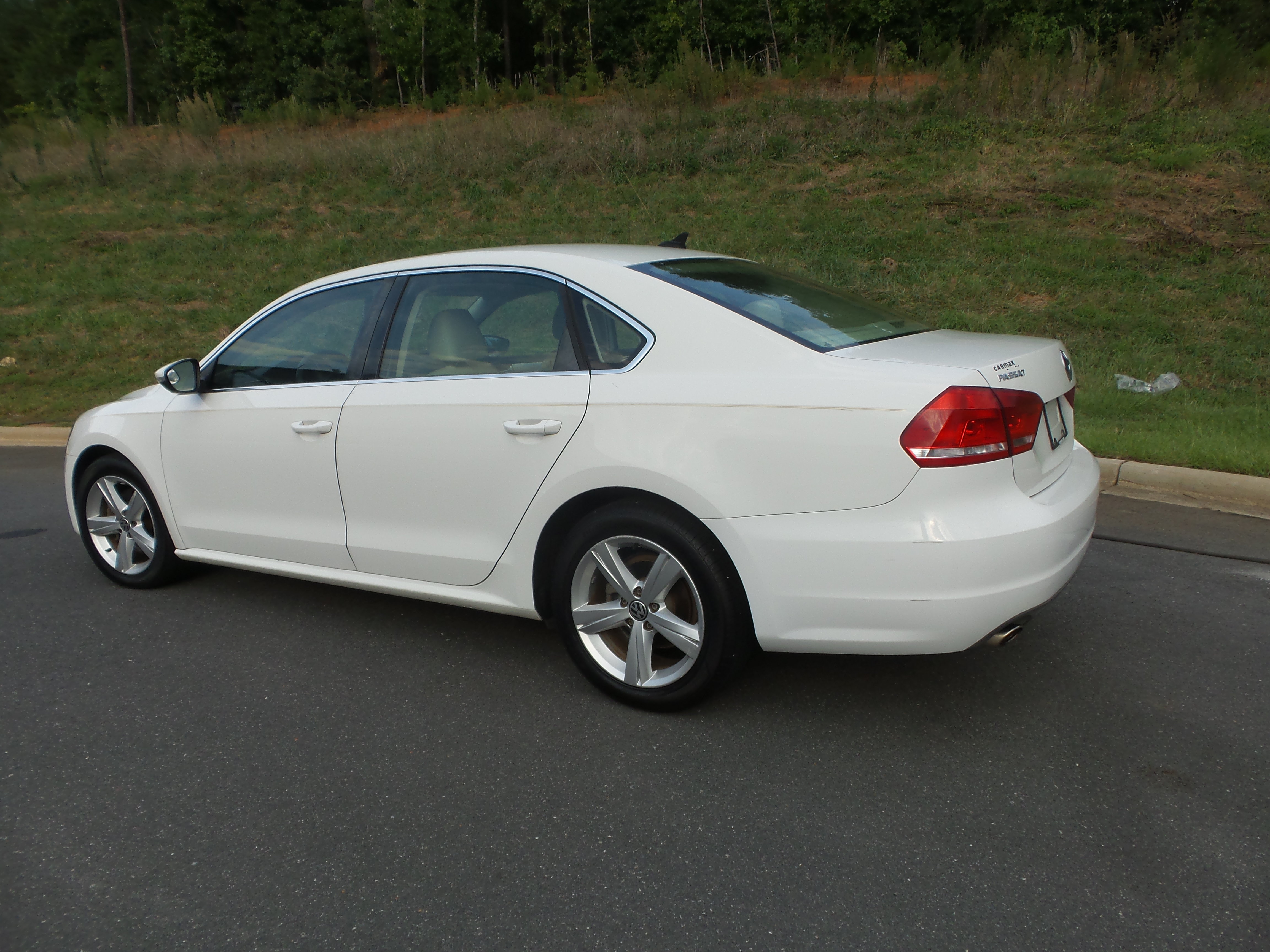 Used 2012 Volkswagen Passat 2.5 SE FWD image 5