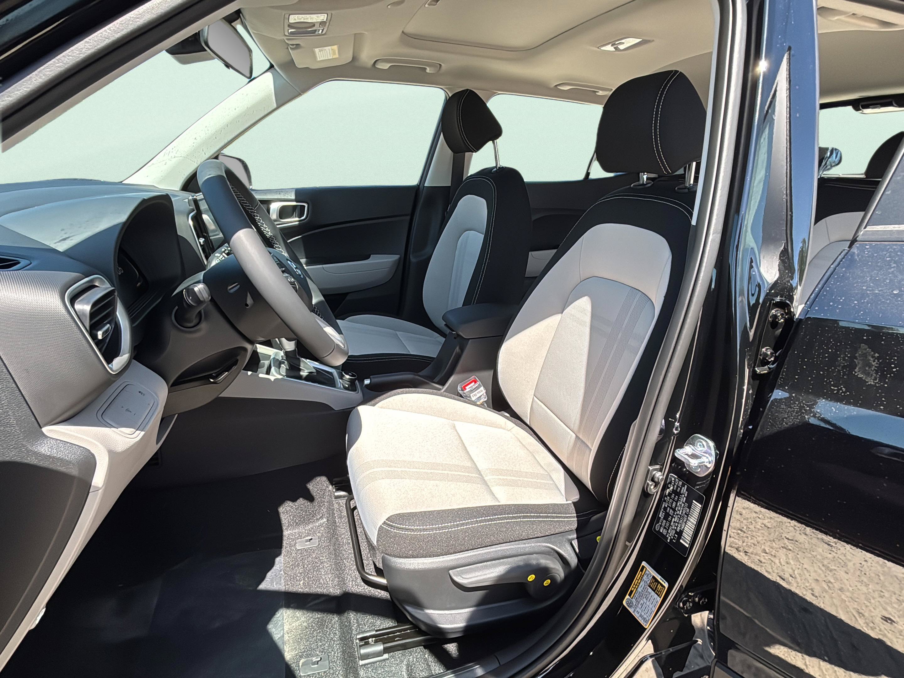 New 2026 Hyundai Venue SEL FWD image 20