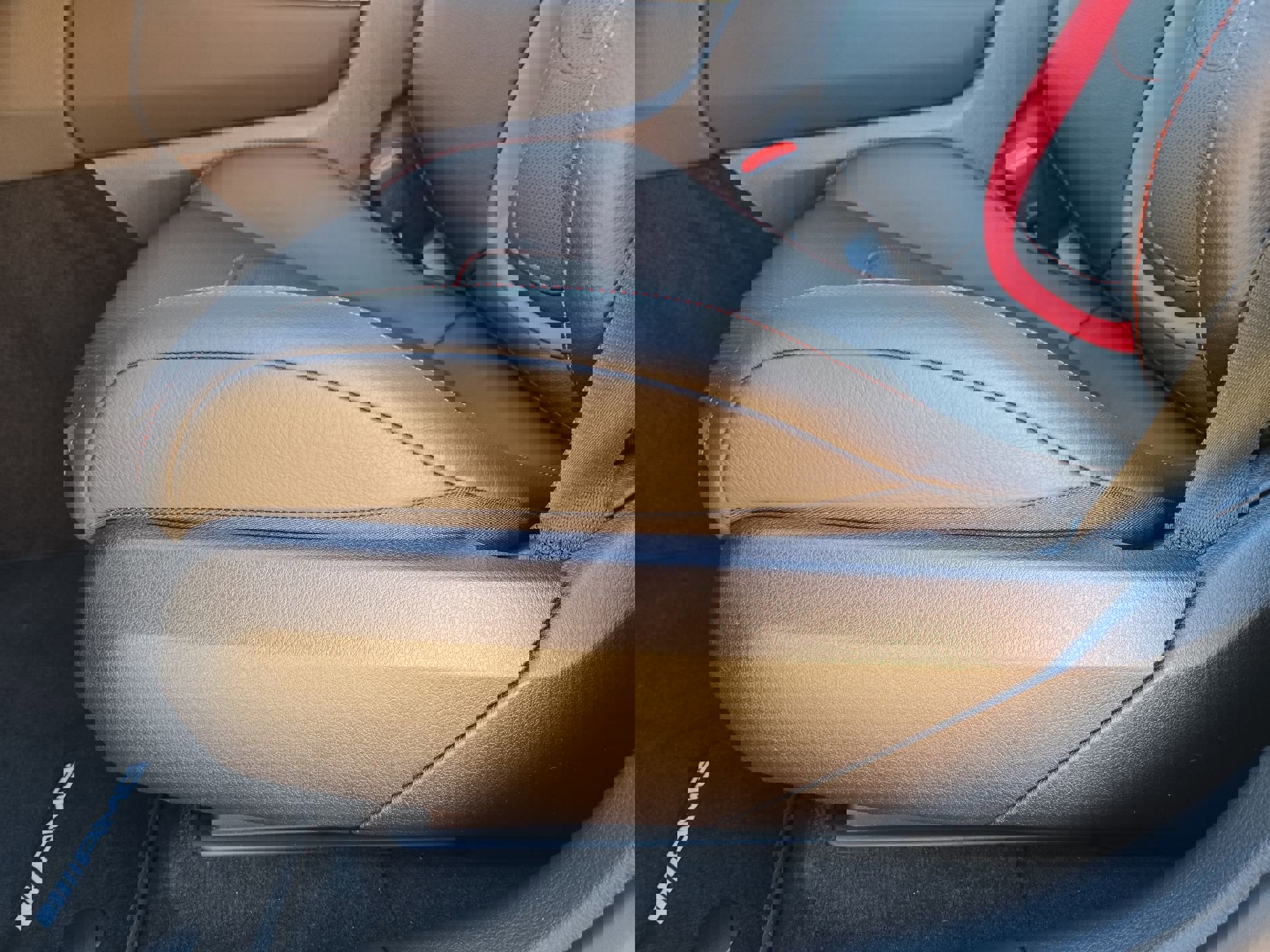 New 2026 Mercedes-Benz GLC 43 AMG GLC 43 AMG image 17