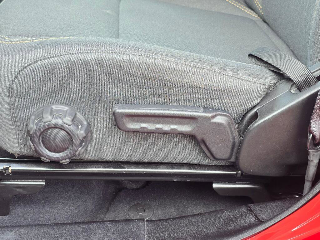 Used 2024 Jeep Wrangler Unlimited Sahara image 25