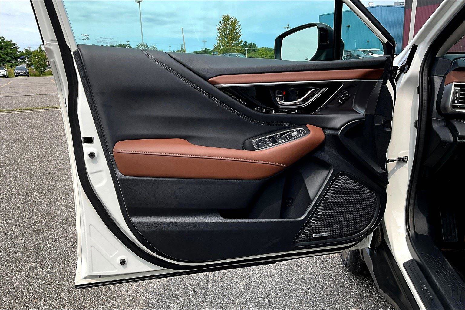 Used 2025 Subaru Outback Touring XT image 19