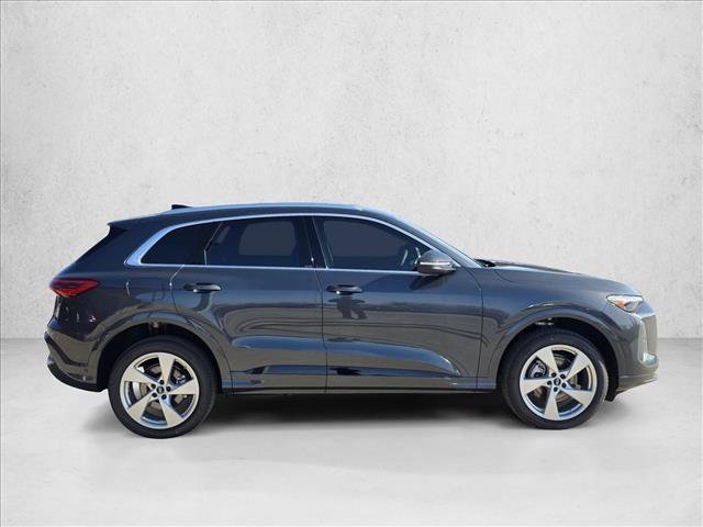 Used 2025 Audi Q5 Premium w/ Premium Plus AWD/4WD image 4
