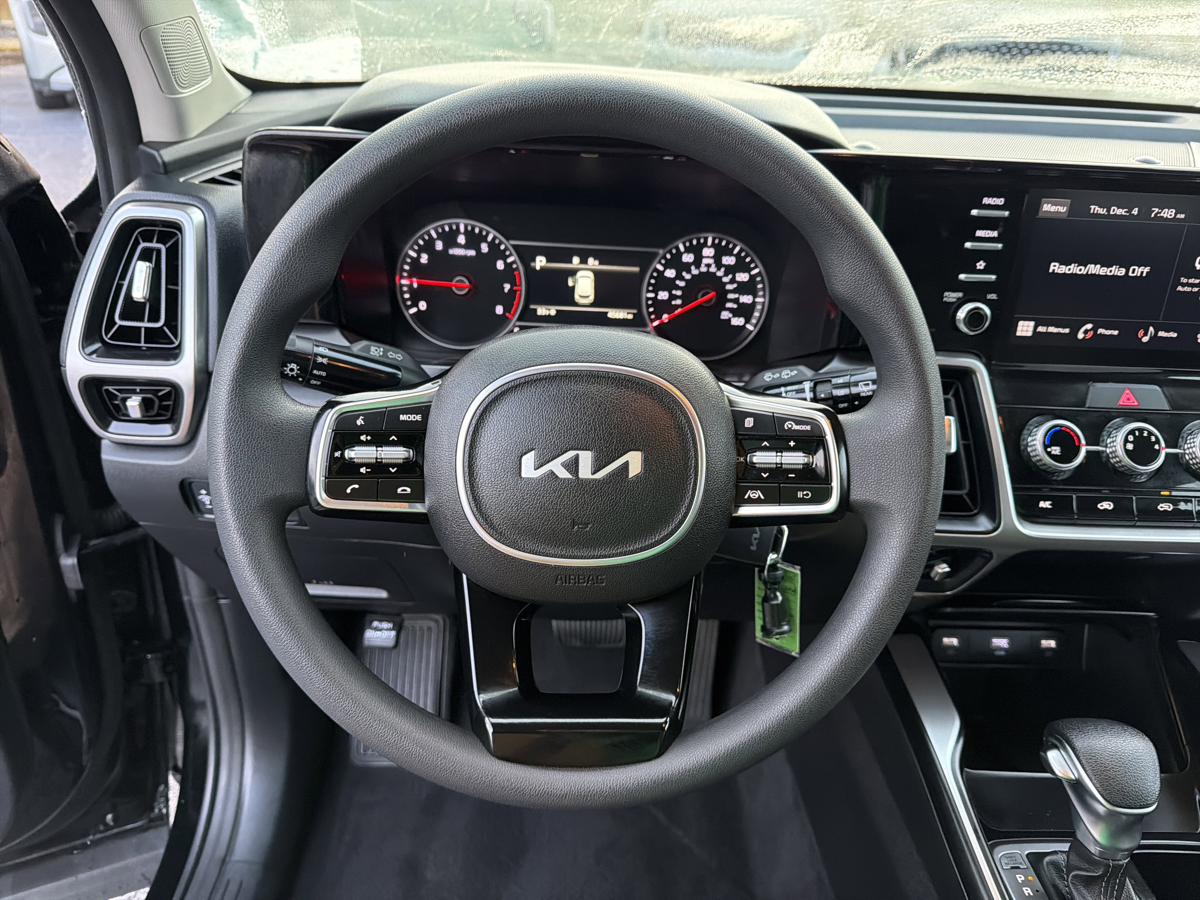 Used 2023 Kia Sorento LX image 23