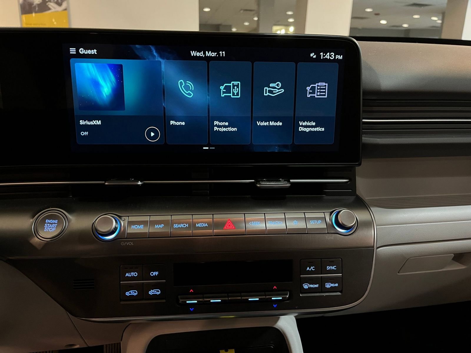 Used 2025 Hyundai Kona SEL image 20