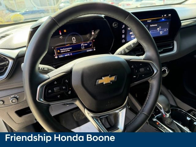 Used 2024 Chevrolet TrailBlazer LT w/ LT Cold Weather Package image 19