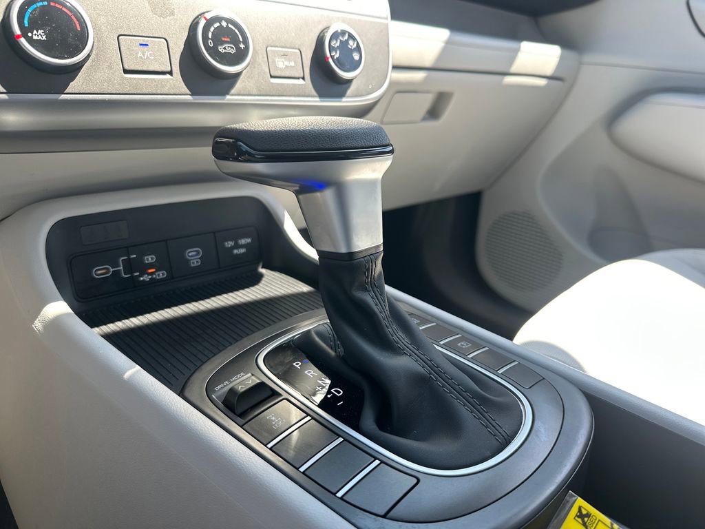 Certified 2026 Hyundai Kona SE AWD/4WD image 21