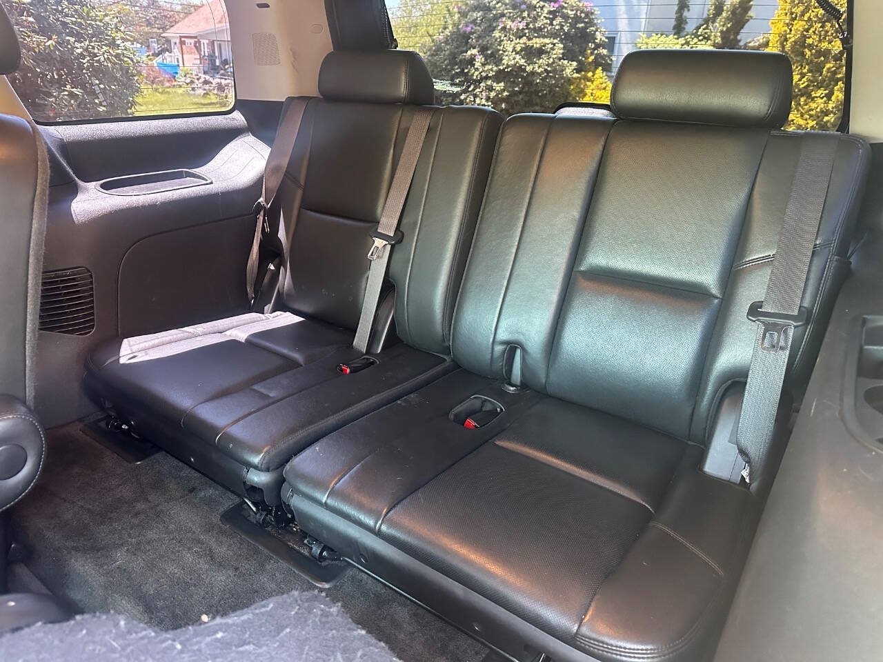 Used 2009 Cadillac Escalade AWD image 13