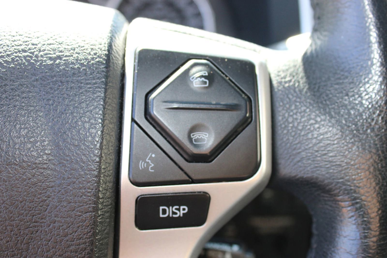 Used 2016 Toyota Tundra Limited w/ Limited Premium Package image 33