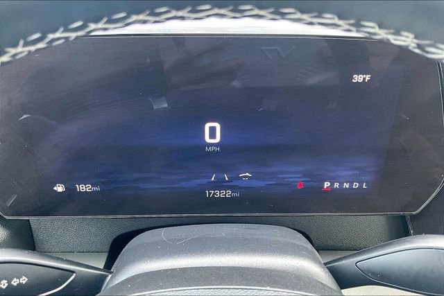 Used 2025 Chevrolet Traverse LT image 20