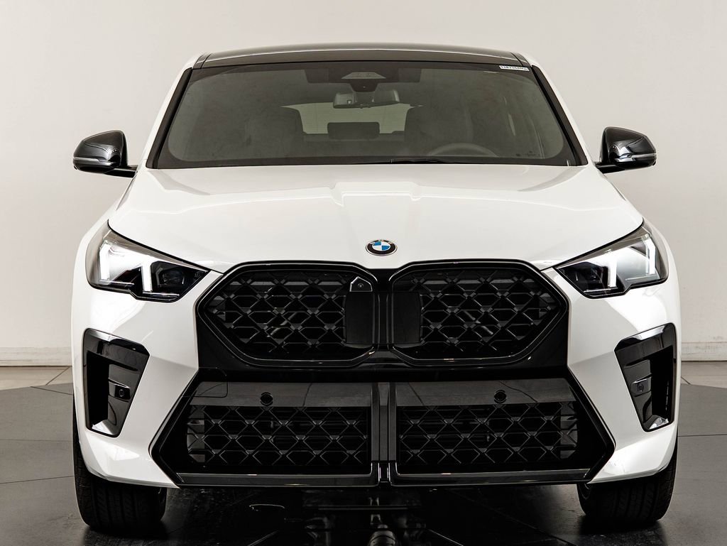 New 2026 BMW X2 xDrive28i w/ Technology Package AWD/4WD image 2