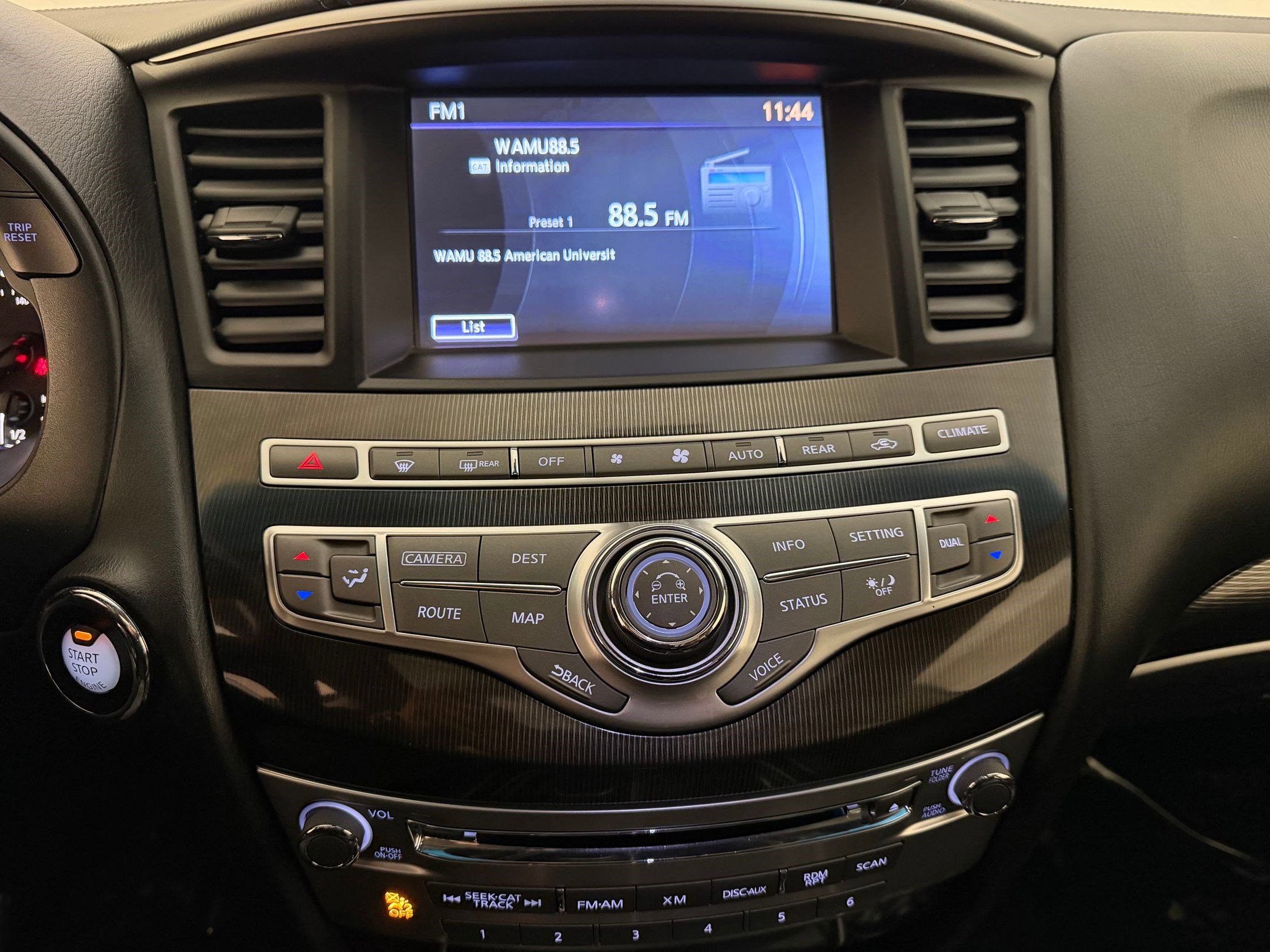 Used 2016 INFINITI QX60 Luxe w/ Premium Plus Package AWD/4WD image 24