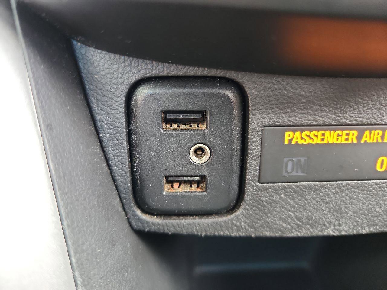 Used 2019 Chevrolet Trax LT w/ LT Convenience Package image 26